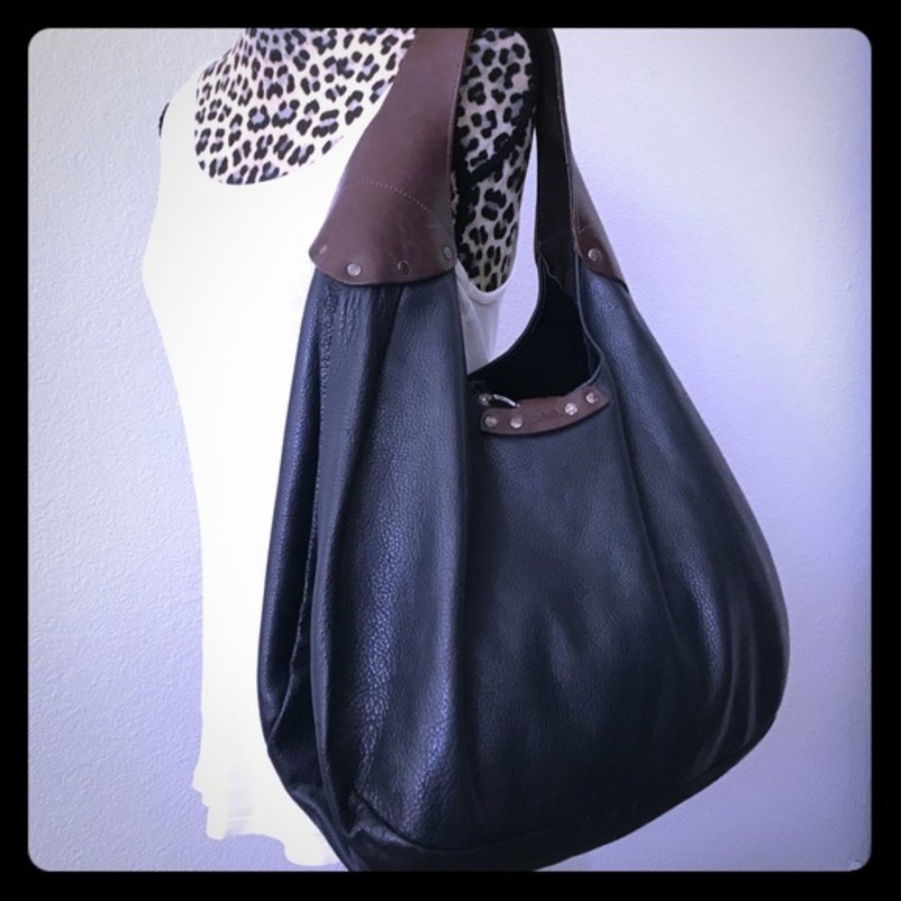 Dean B23 Bell Bottomed Hobo Bag Navy & Brown